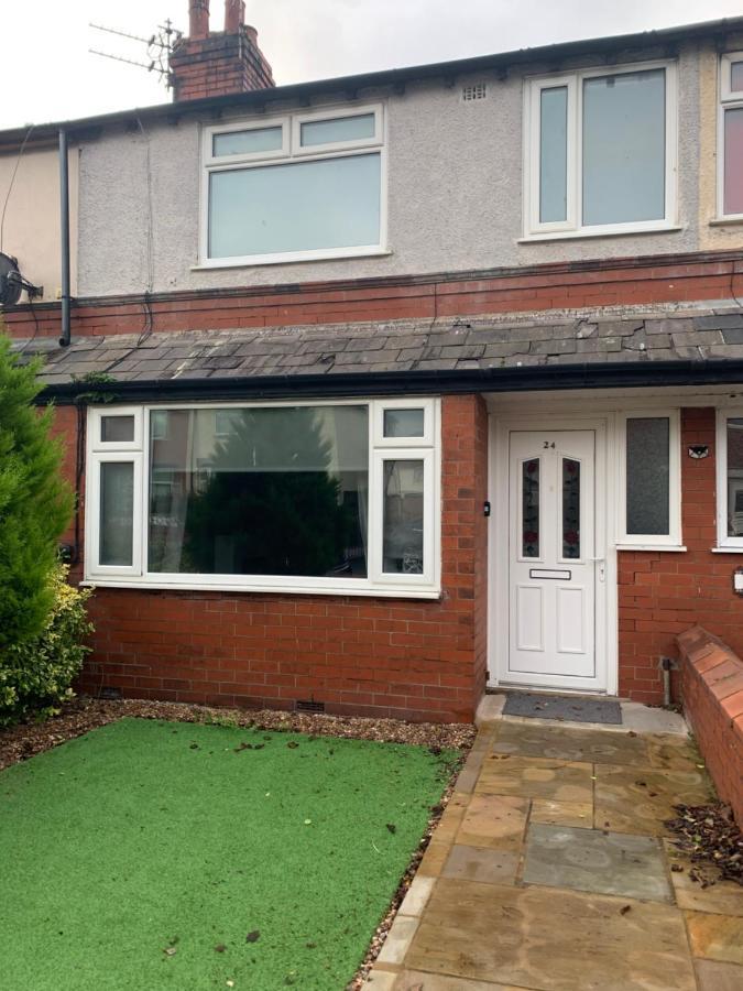 Villa Beautiful House In A Perfect Location Lytham St Annes Exterior foto
